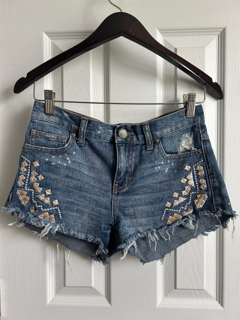 Free People embroidered ultra cut off blue jean shorts